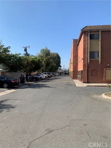 1017 W Bishop Street 202, Santa Ana, CA 92703