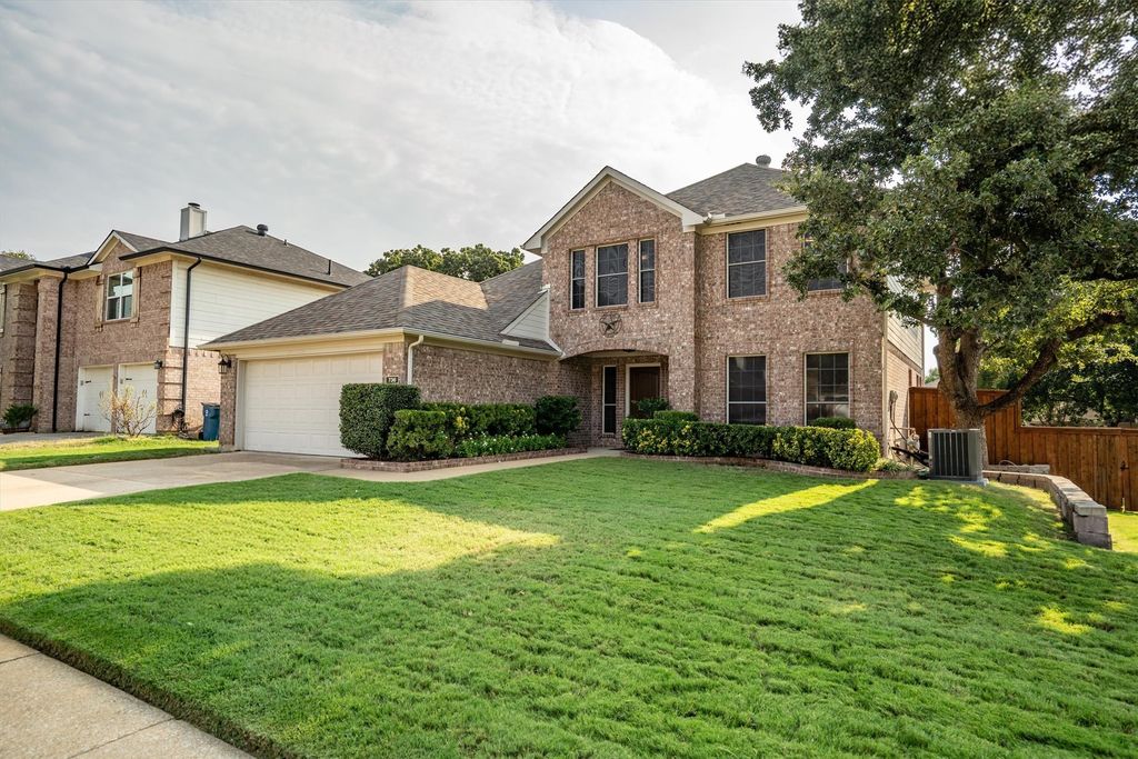736 Thousand Oaks Drive, Lake Dallas, TX 75065