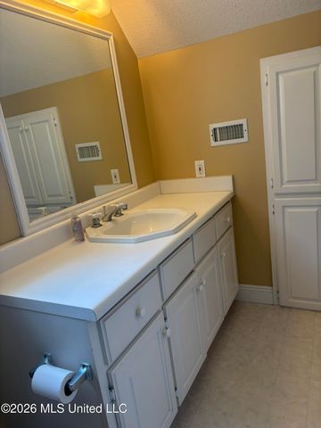 16170 Moragas Lane, Kiln, MS 39556