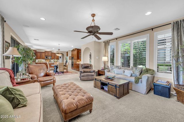 2383 E Zion Way, Chandler, AZ 85249