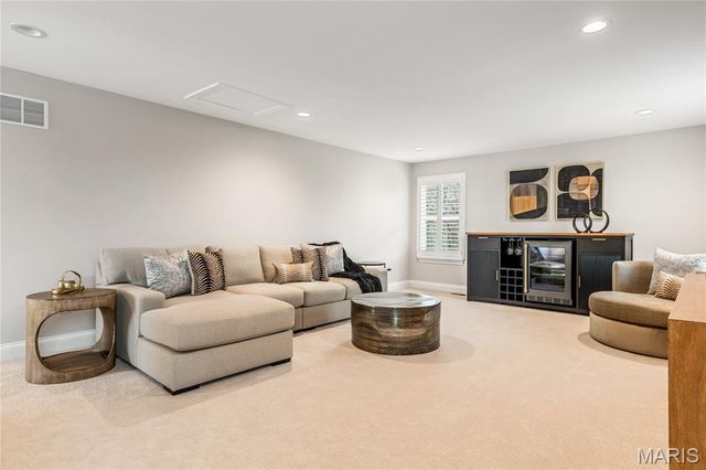 973 Tara Court, Chesterfield, MO 63005