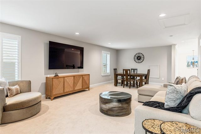 973 Tara Court, Chesterfield, MO 63005