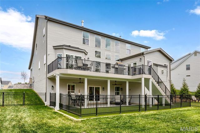 973 Tara Court, Chesterfield, MO 63005