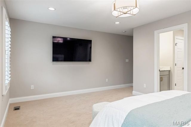 973 Tara Court, Chesterfield, MO 63005