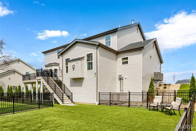 973 Tara Court, Chesterfield, MO 63005