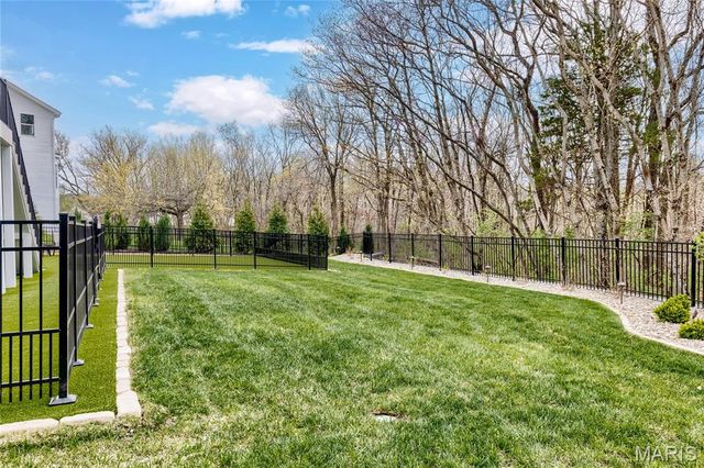 973 Tara Court, Chesterfield, MO 63005