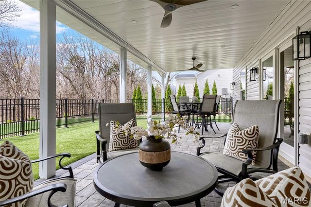 973 Tara Court, Chesterfield, MO 63005