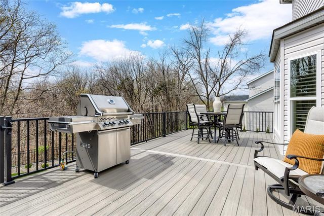 973 Tara Court, Chesterfield, MO 63005