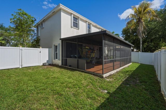 310 NW 207th Way, Pembroke Pines, FL 33029