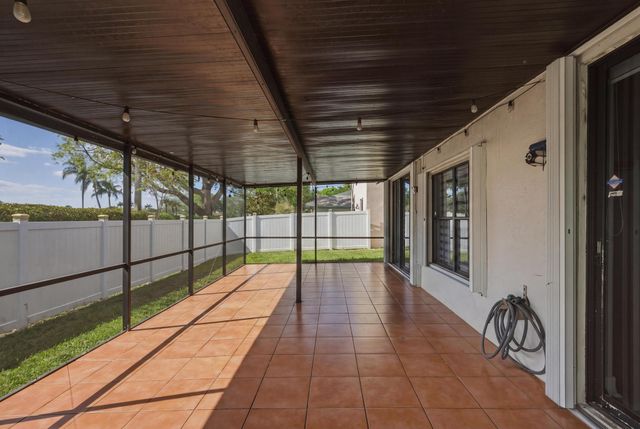310 NW 207th Way, Pembroke Pines, FL 33029
