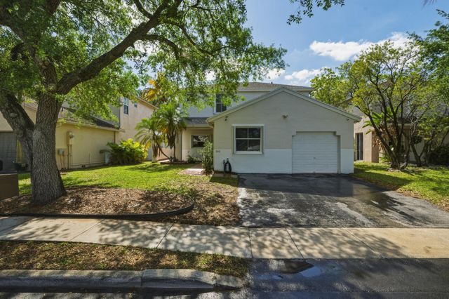 310 NW 207th Way, Pembroke Pines, FL 33029