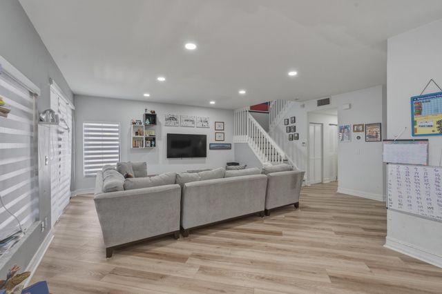 310 NW 207th Way, Pembroke Pines, FL 33029