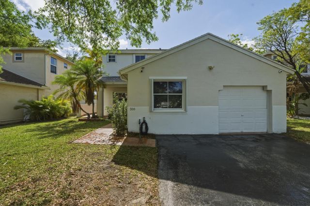 310 NW 207th Way, Pembroke Pines, FL 33029