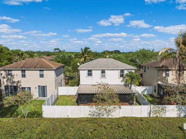310 NW 207th Way, Pembroke Pines, FL 33029
