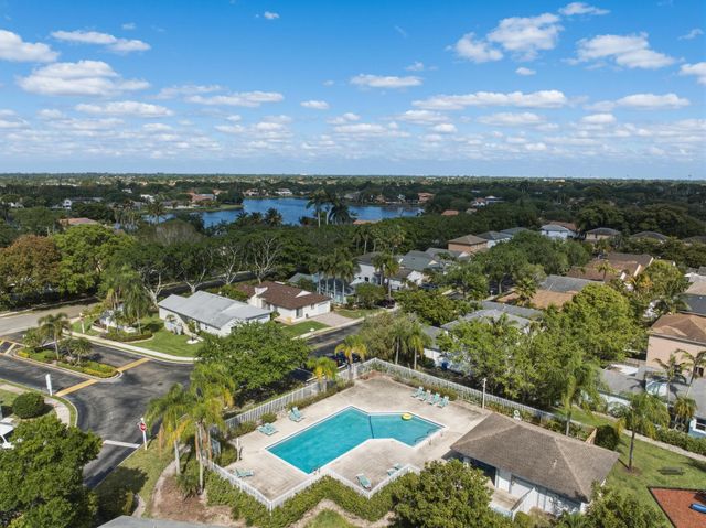 310 NW 207th Way, Pembroke Pines, FL 33029
