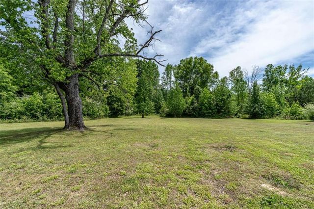 312 E Armuchee Road E, Summerville, GA 30747