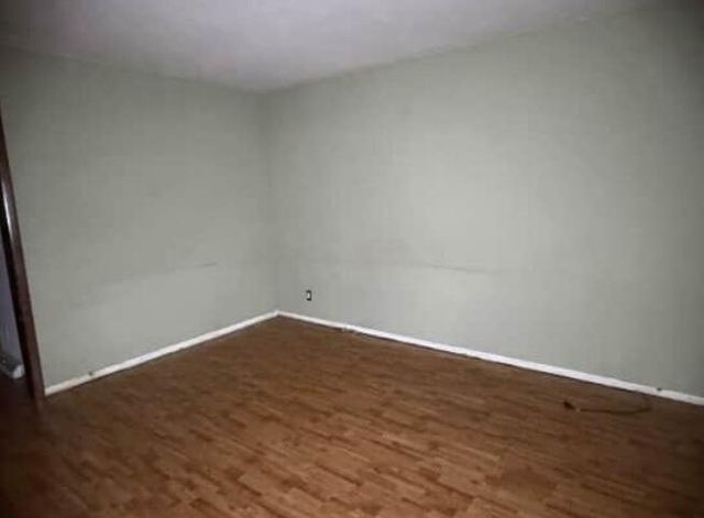 2620 S Pine AVENUE, Milwaukee, WI 53207