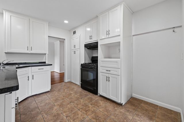 5027 Creekbend Drive, Houston, TX 77035