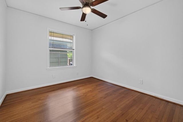 5027 Creekbend Drive, Houston, TX 77035