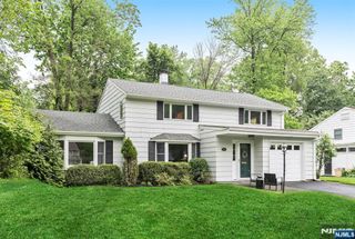 960 Andover Terrace, Ridgewood, NJ 07450