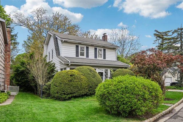 148 Willis Court, Woodmere, NY 11598