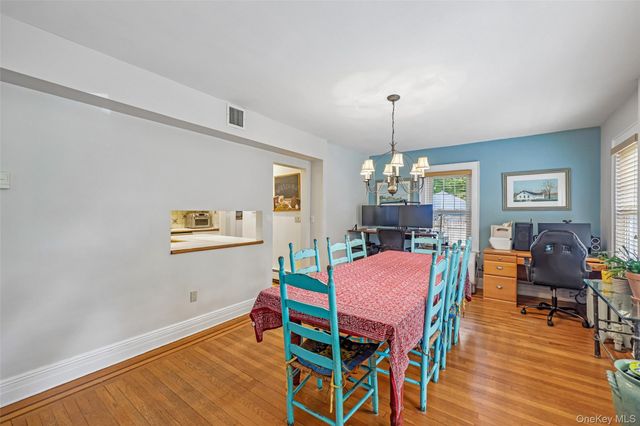 148 Willis Court, Woodmere, NY 11598