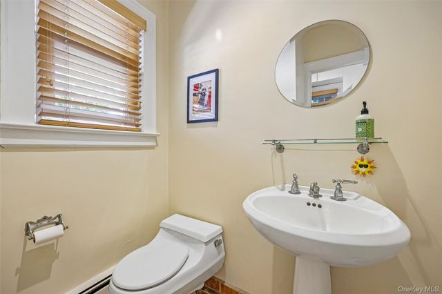 148 Willis Court, Woodmere, NY 11598