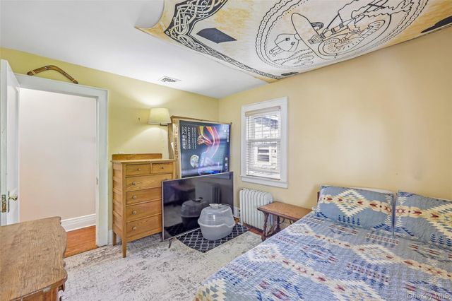 148 Willis Court, Woodmere, NY 11598