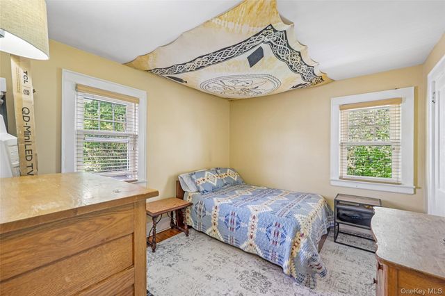 148 Willis Court, Woodmere, NY 11598