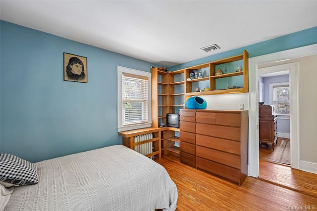 148 Willis Court, Woodmere, NY 11598