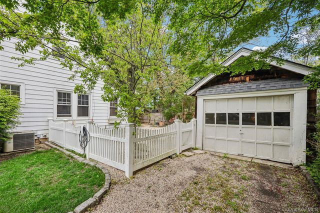 148 Willis Court, Woodmere, NY 11598
