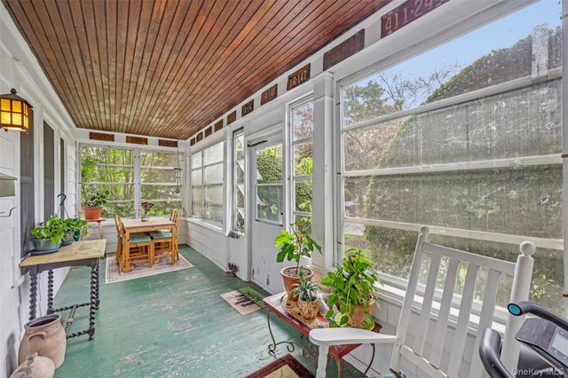 148 Willis Court, Woodmere, NY 11598