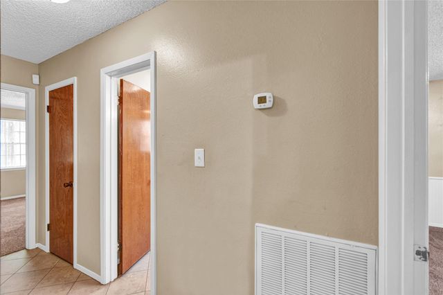 232 Wayne Dr, Clute, TX 77531