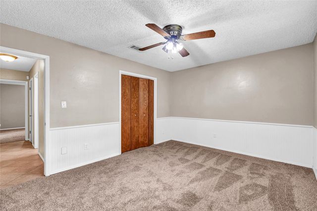 232 Wayne Dr, Clute, TX 77531