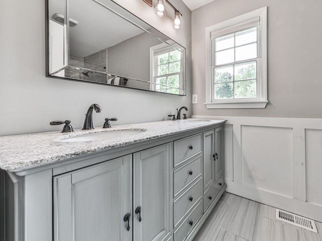 2660 Birch SE Street, Smyrna, GA 30080
