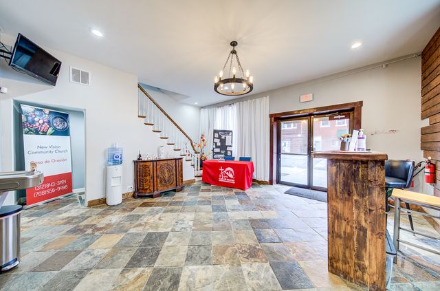 1446 S 50th Avenue A, Cicero, IL 60804