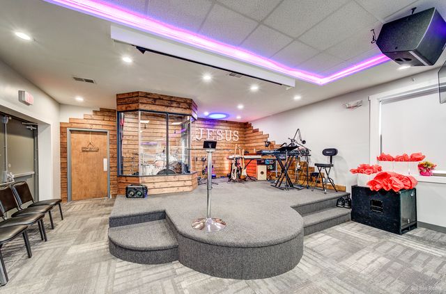 1446 S 50th Avenue A, Cicero, IL 60804