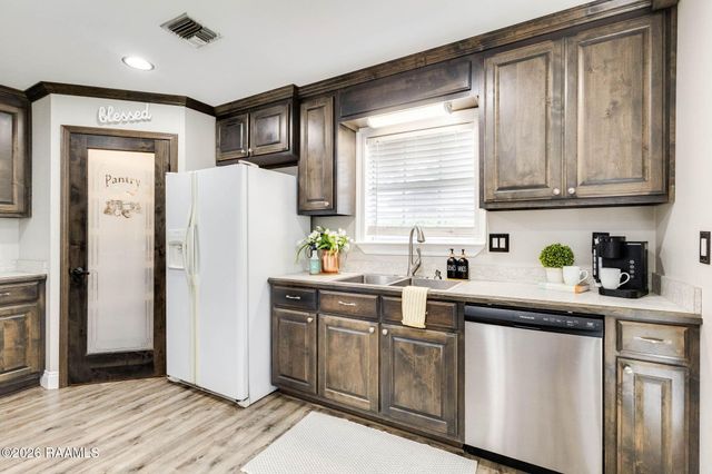 226 Saint Benjamin Drive, Lafayette, LA 70506