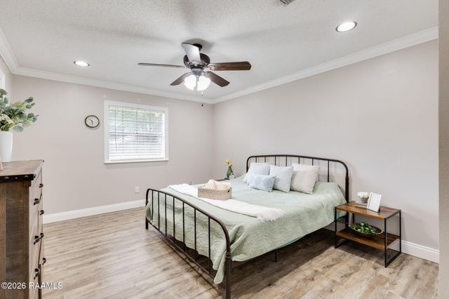 226 Saint Benjamin Drive, Lafayette, LA 70506