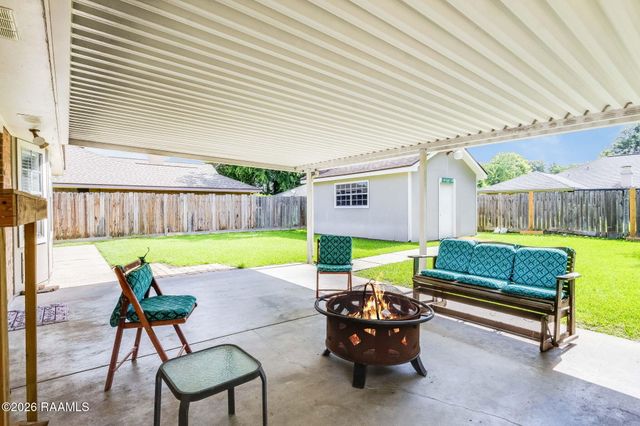 226 Saint Benjamin Drive, Lafayette, LA 70506