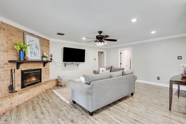 226 Saint Benjamin Drive, Lafayette, LA 70506