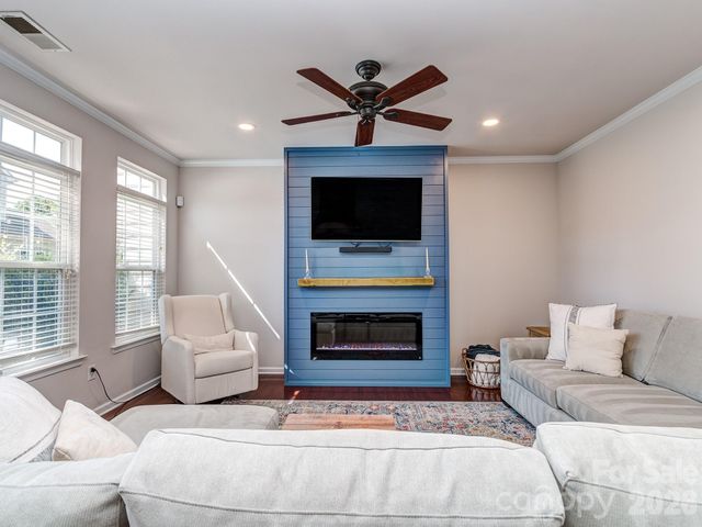 6535 Central Pacific Avenue, Charlotte, NC 28210