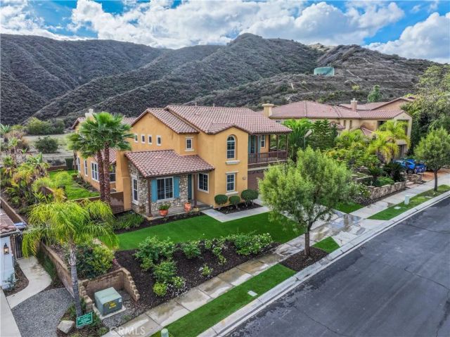 7725 Lady Banks, Corona, CA 92883