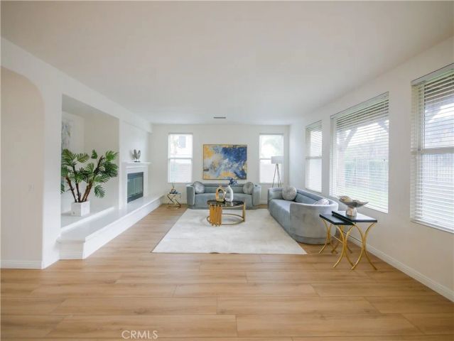 7725 Lady Banks, Corona, CA 92883