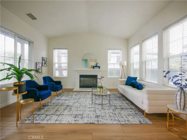 7725 Lady Banks, Corona, CA 92883