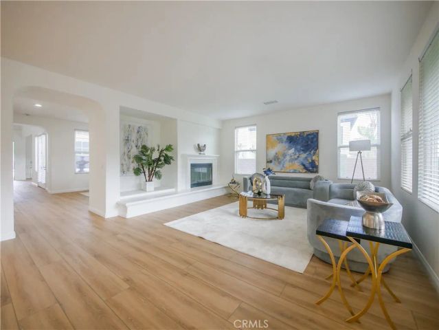 7725 Lady Banks, Corona, CA 92883