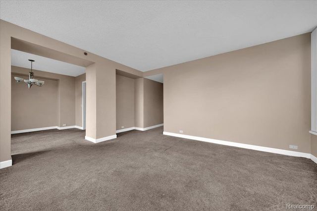 3320 Spinnaker Lane 3A, Detroit, MI 48207