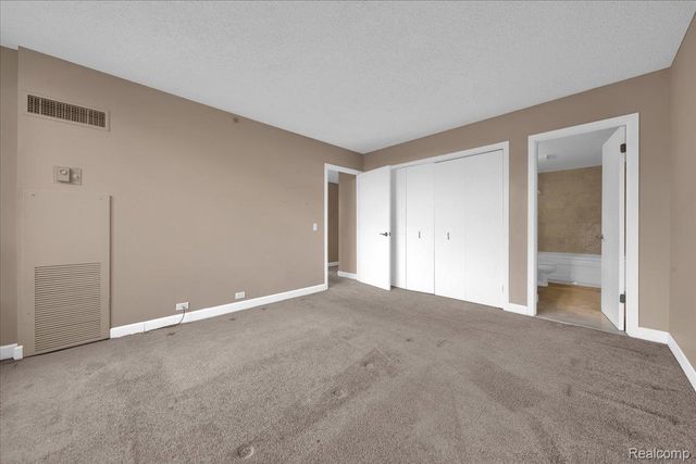 3320 Spinnaker Lane 3A, Detroit, MI 48207