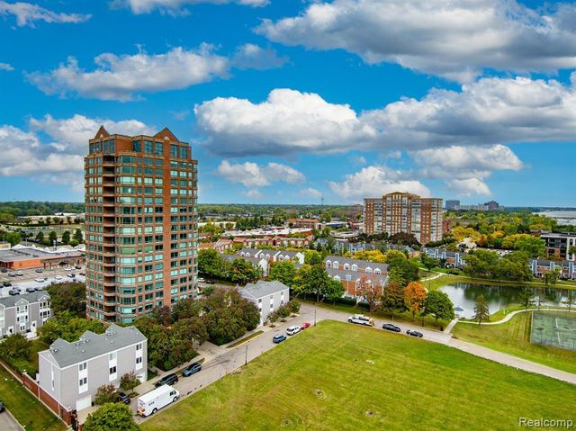 3320 Spinnaker Lane 3A, Detroit, MI 48207