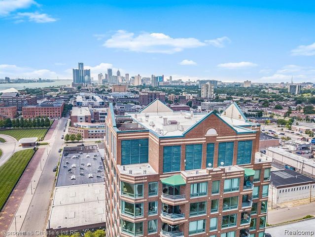 3320 Spinnaker Lane 3A, Detroit, MI 48207